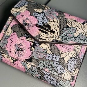 Coach Small wallet with Floral Print Limited edition